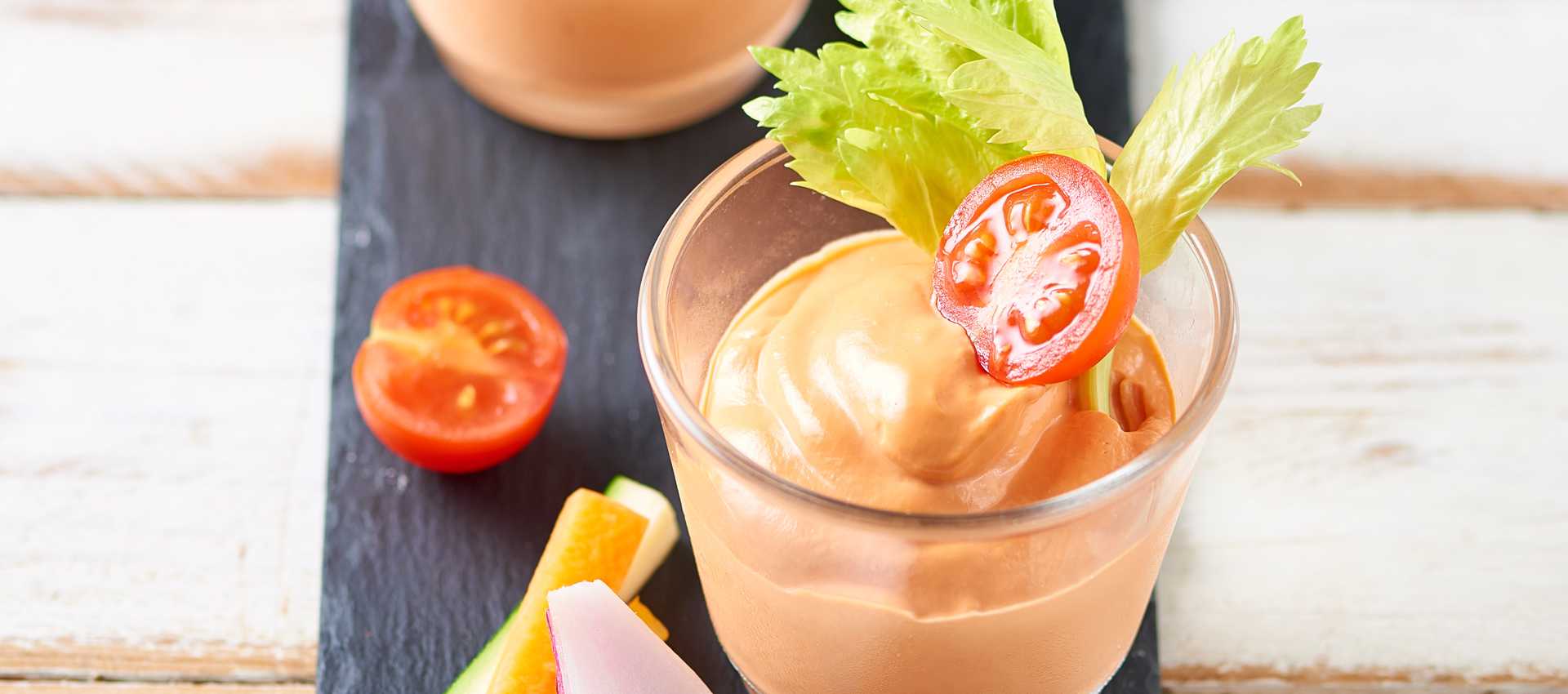 Tomatmayonnaise af koncentreret tomatpuré Tomatmayonnaise af koncentreret tomatpuré