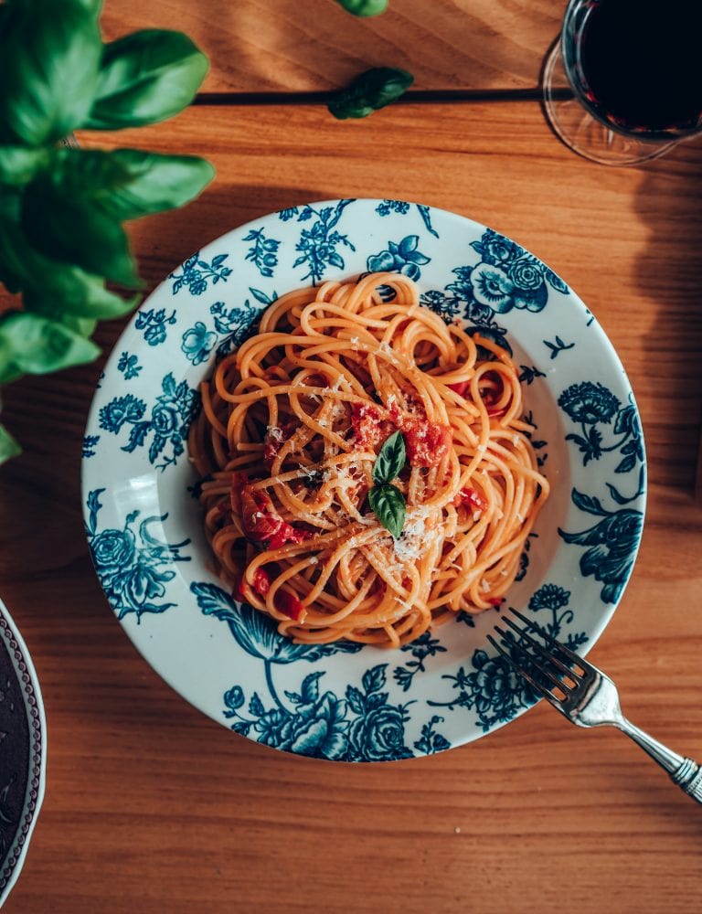 With a can we can – ta vare på Muttis beste tips og oppskrifter for mindre matsvinn
