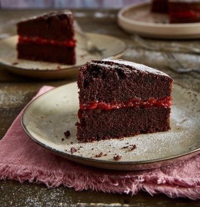 Baka vår chokladkaka med tomatmarmelad