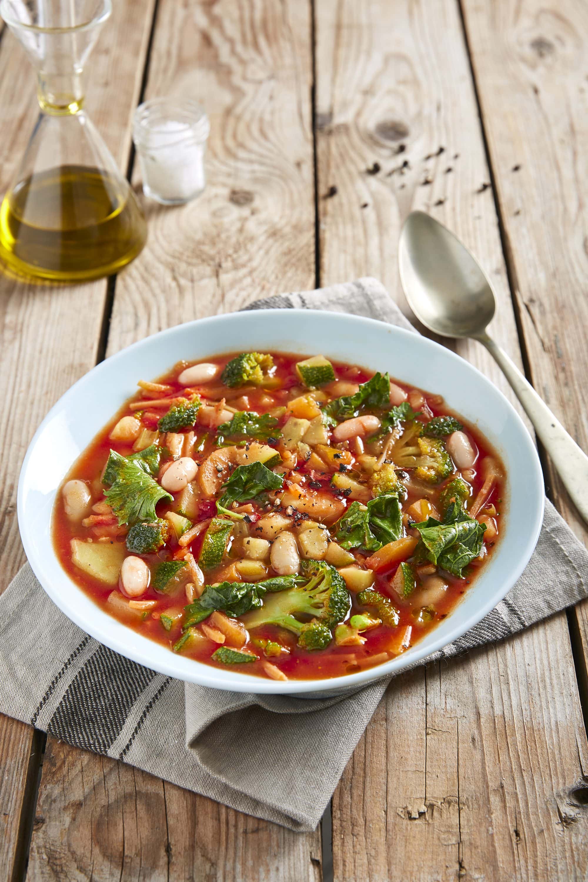 Vegansk minestronesoppa med tomatpuré |Mutti-recept
