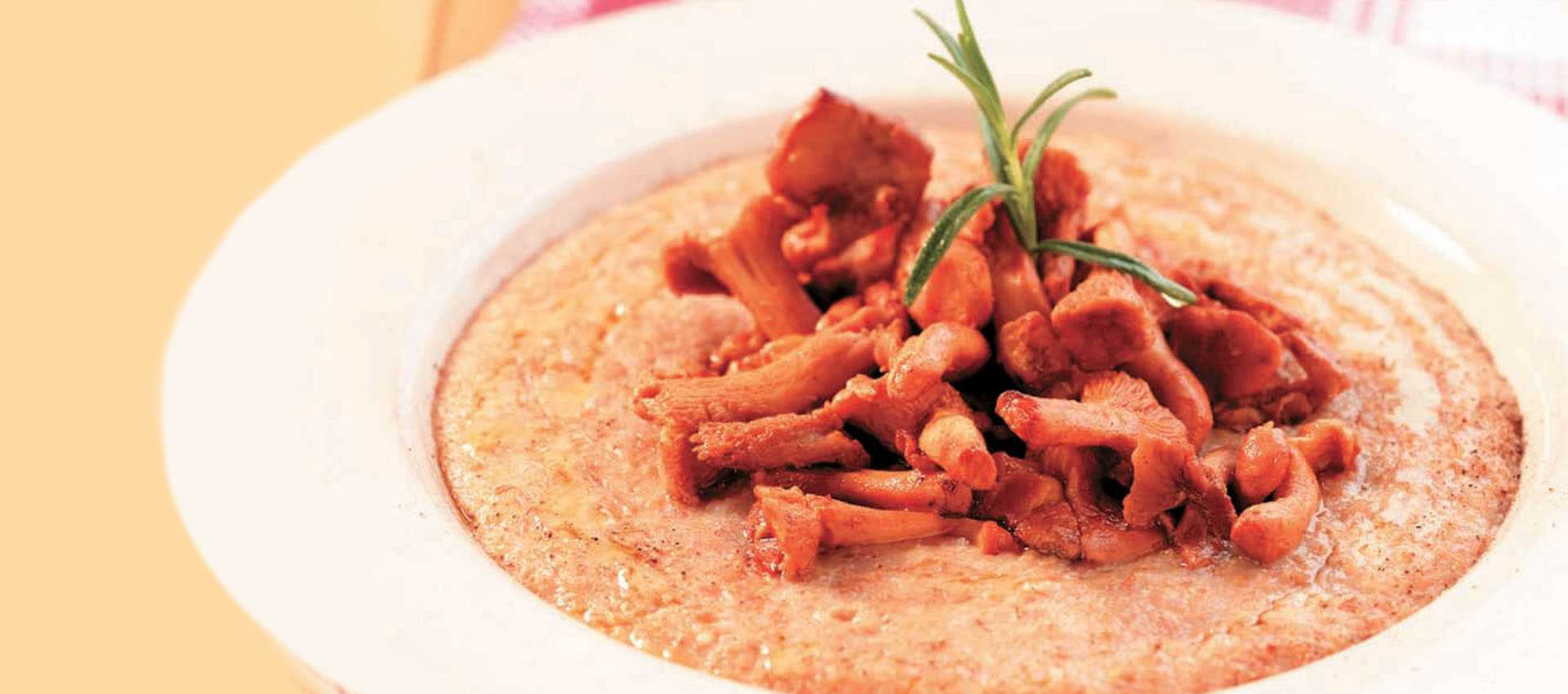 Dinkelcreme mit pfifferlingen
