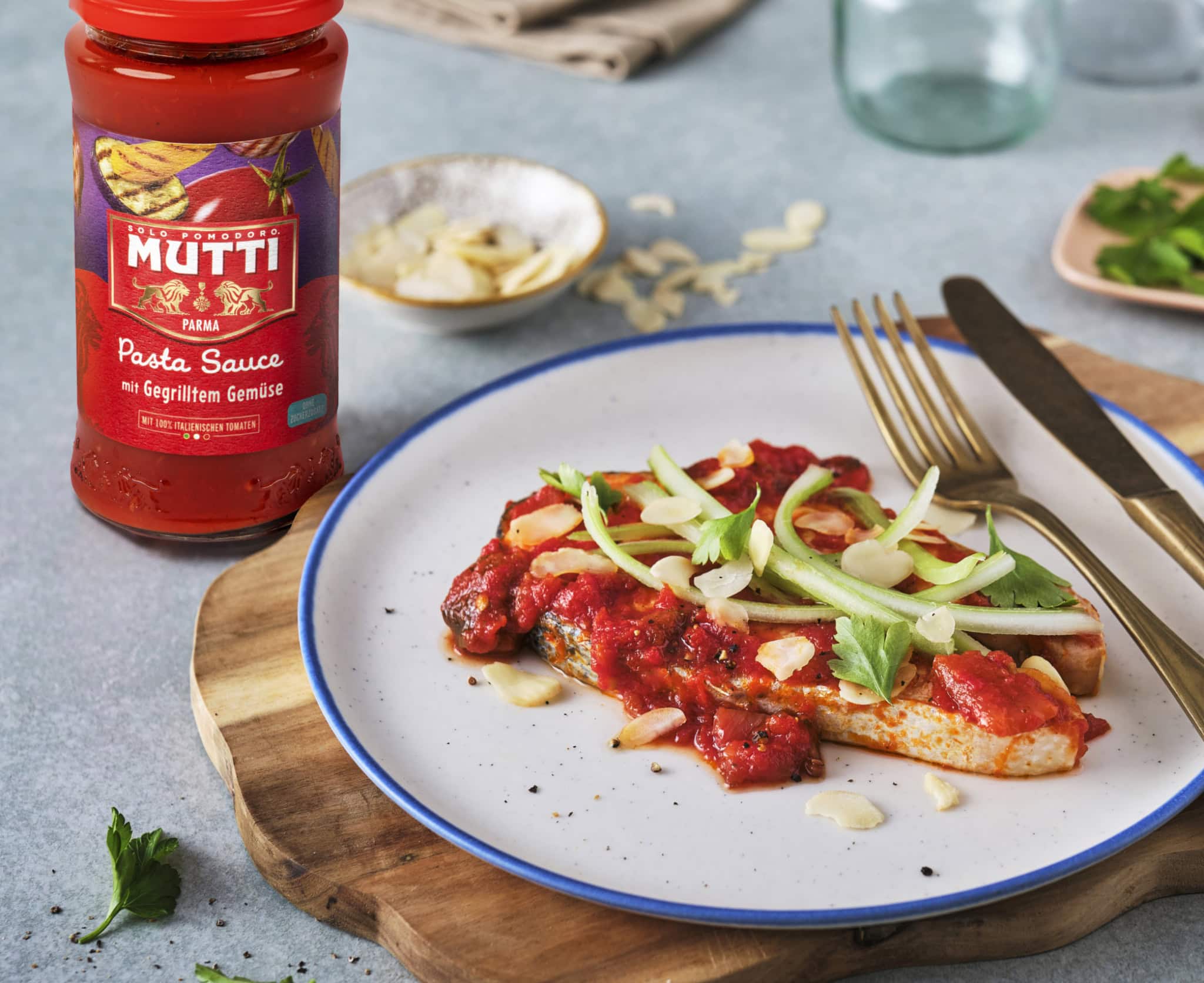 Muetti Lachs in Tomatensauce mit Gemüse | Mutti Rezepte