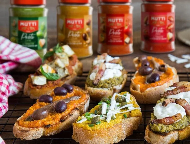 Bruschetta mit Tomatenpesto
