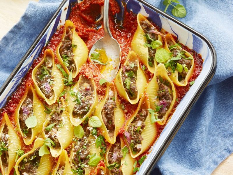 Conchiglionis farcis au bœuf et sauce tomate Peperoncino