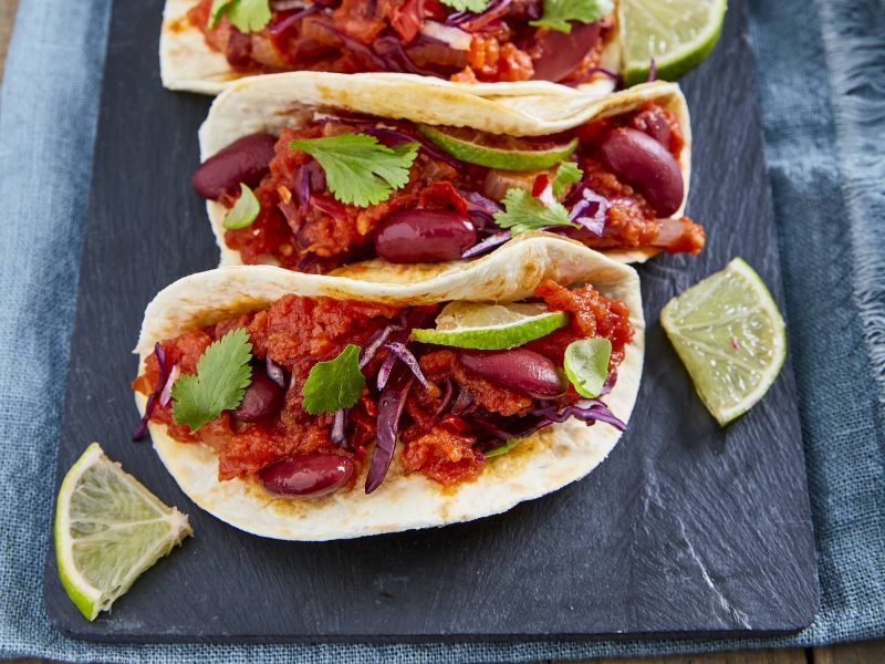 Tacos aux haricots rouges et noirs
