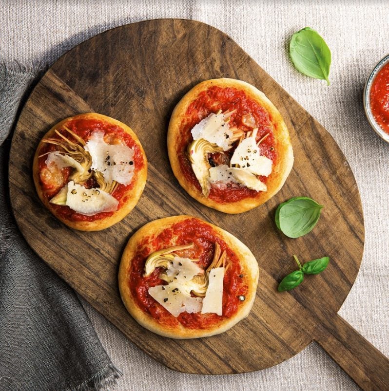 MINI PIZZAS GARNIES D’ARTICHAUTS ET DE PECORINO