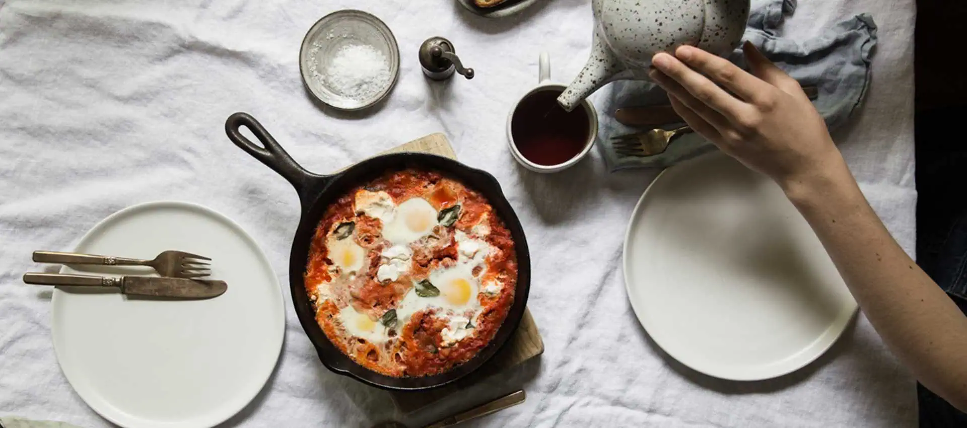 Spanish baked eggs with chopped tomatoes