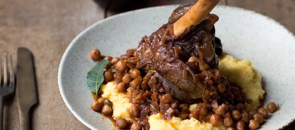 Lamb shanks with tomato puree