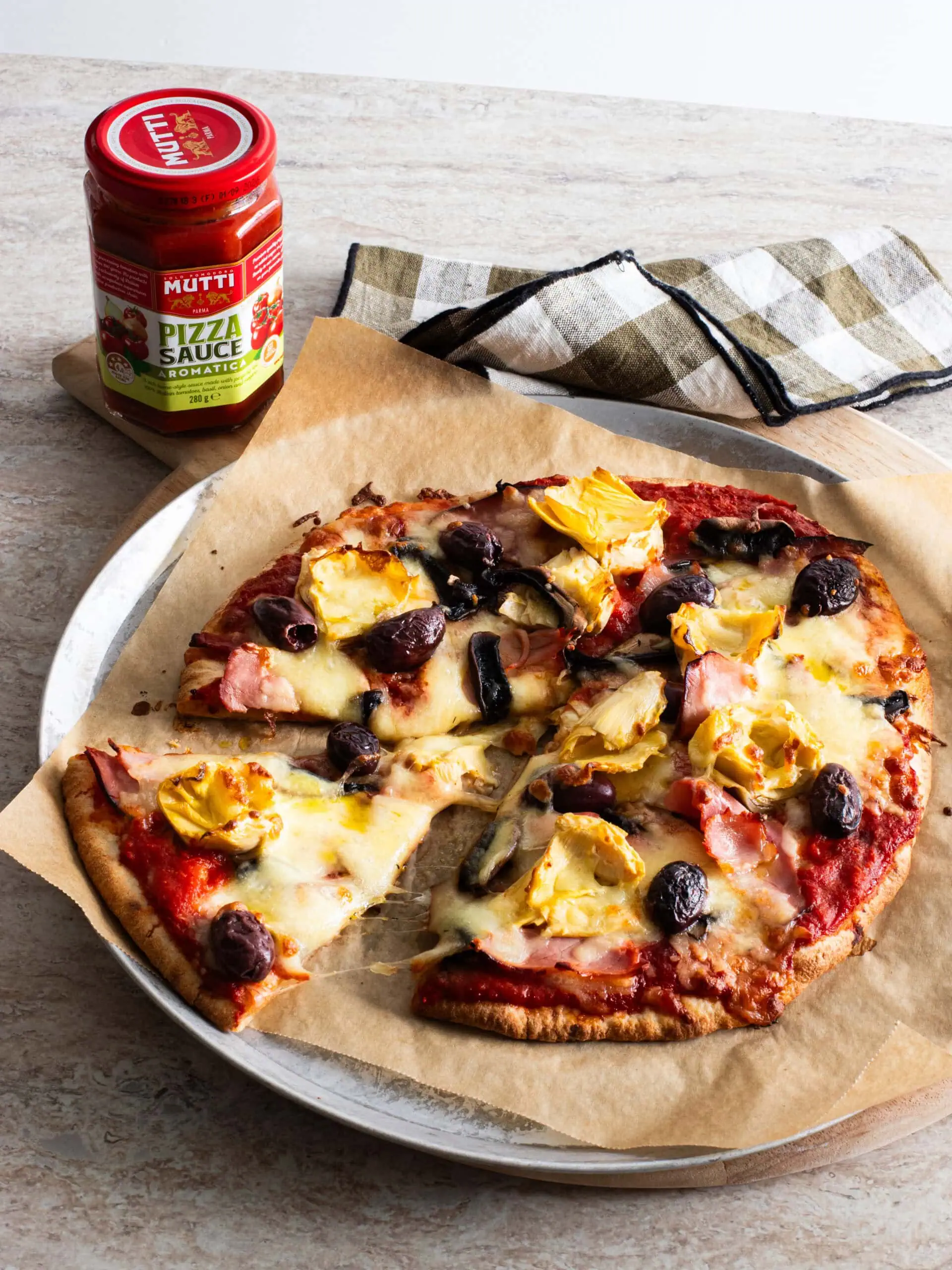 Capricciosa pizza