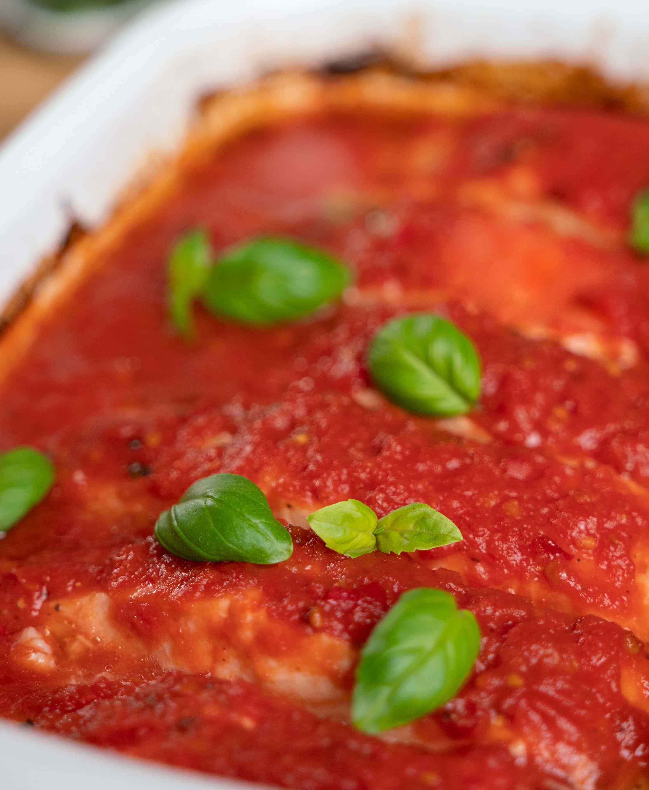 Baked salmon with tomato sauce