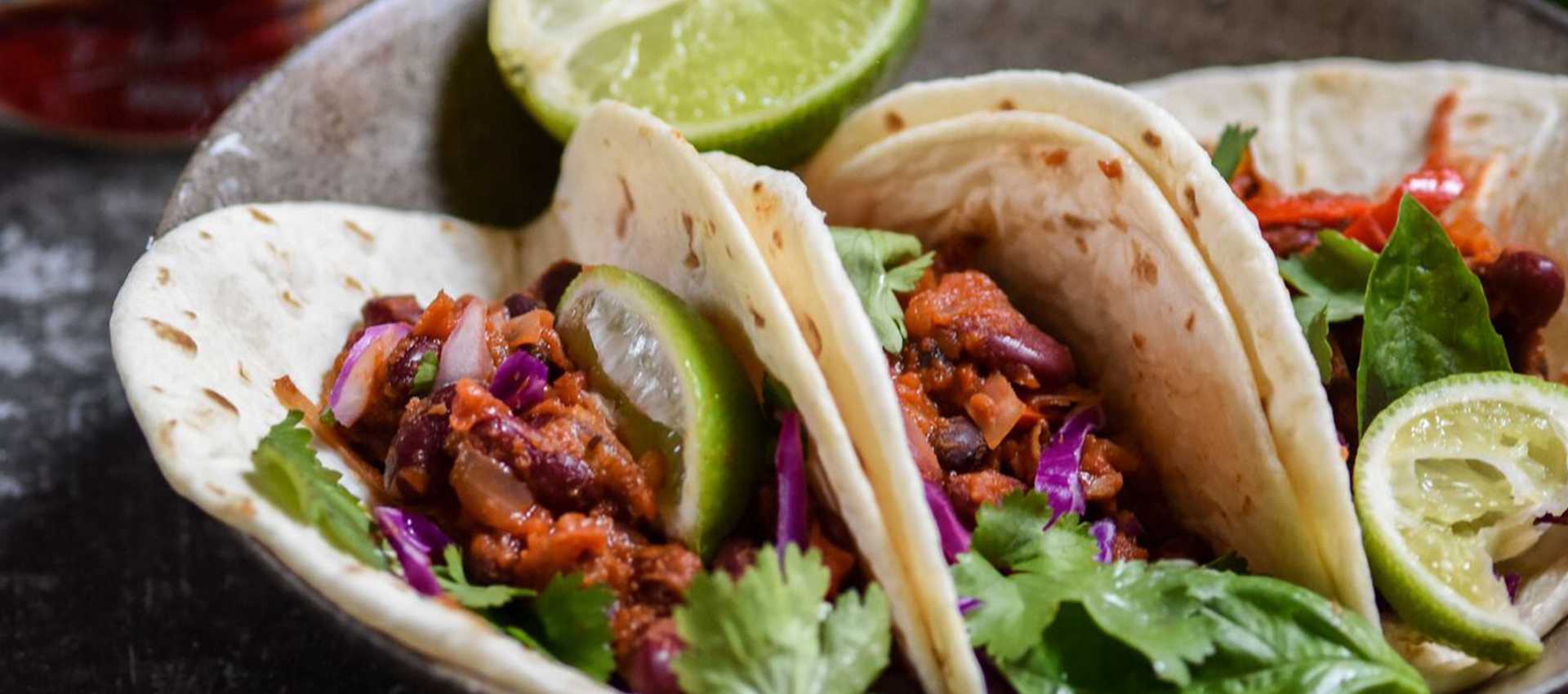 Tacos With Chili Beans