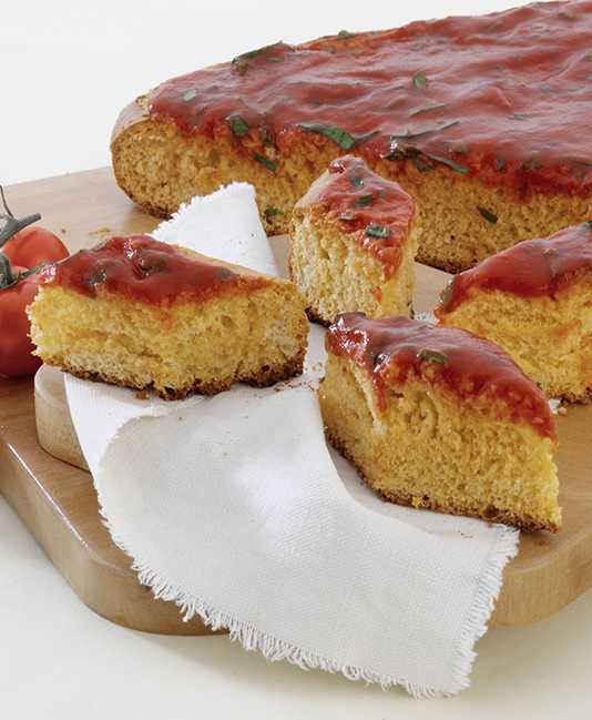 Stria with Mutti tomato puree and Mutti double concentrated tomato paste