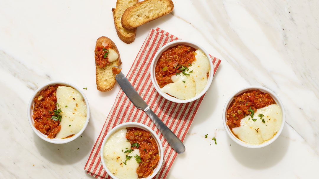 Herbed Tomatoes &#038; Baked Goat Cheese with Crostini