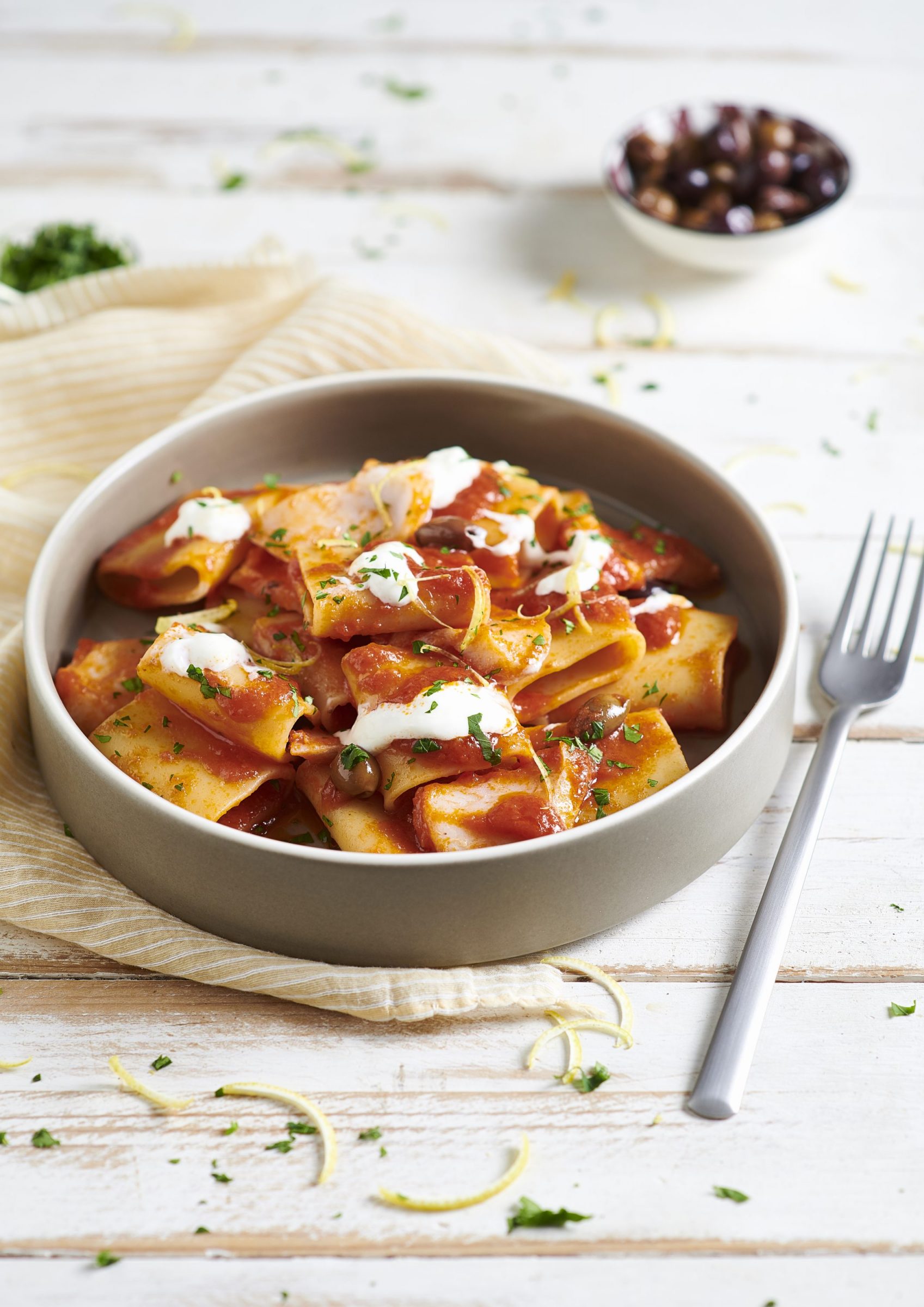 Paccheri al pomodoro baccala stracciatella e lime