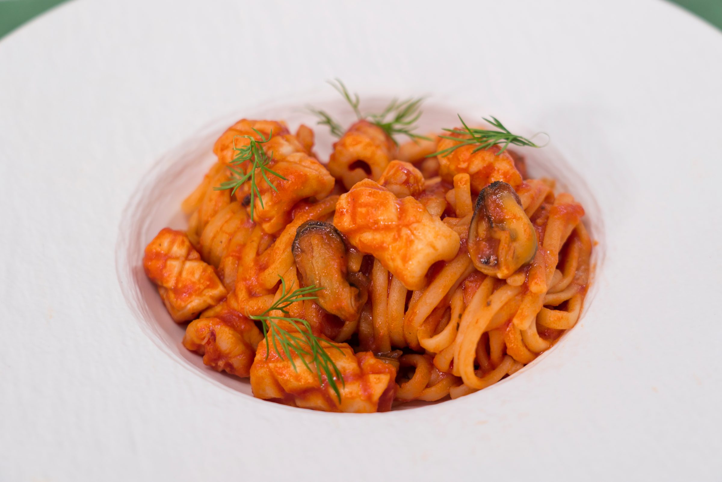 Ragù alla pescatora con salsa pronta ciliegini Ragù alla pescatora con salsa pronta ciliegini