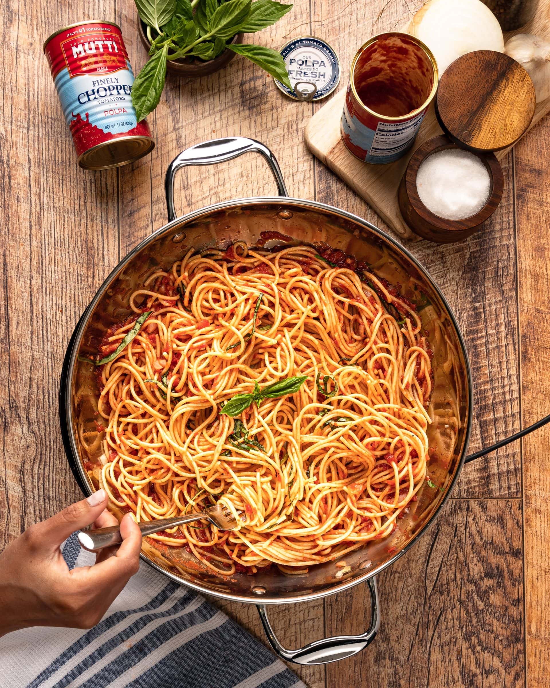 FIVE MINUTE MARINARA SAUCE