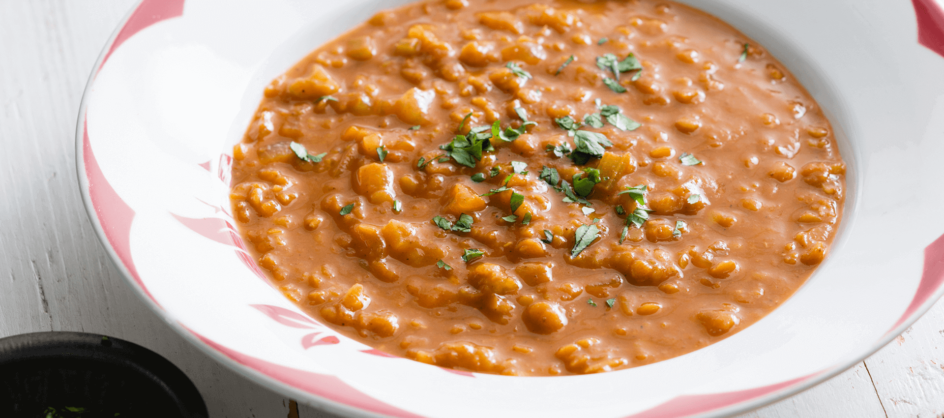 Curried lentil soup with tomato