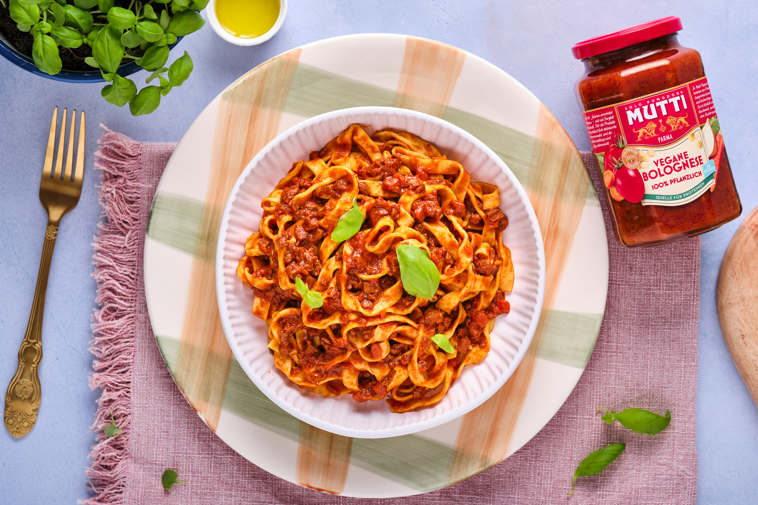 Tagliatelle mit Veganer Bolognese von MUTTI