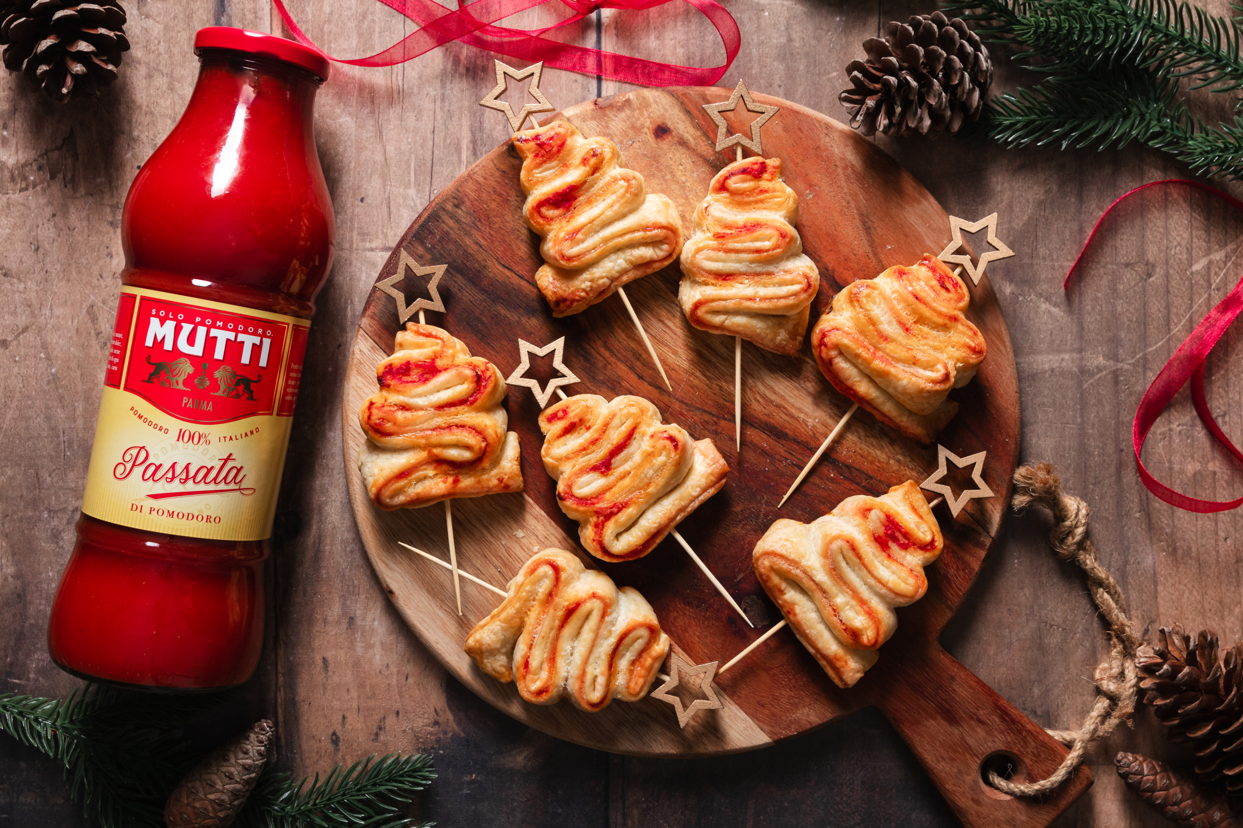 Tomato puff pastry trees