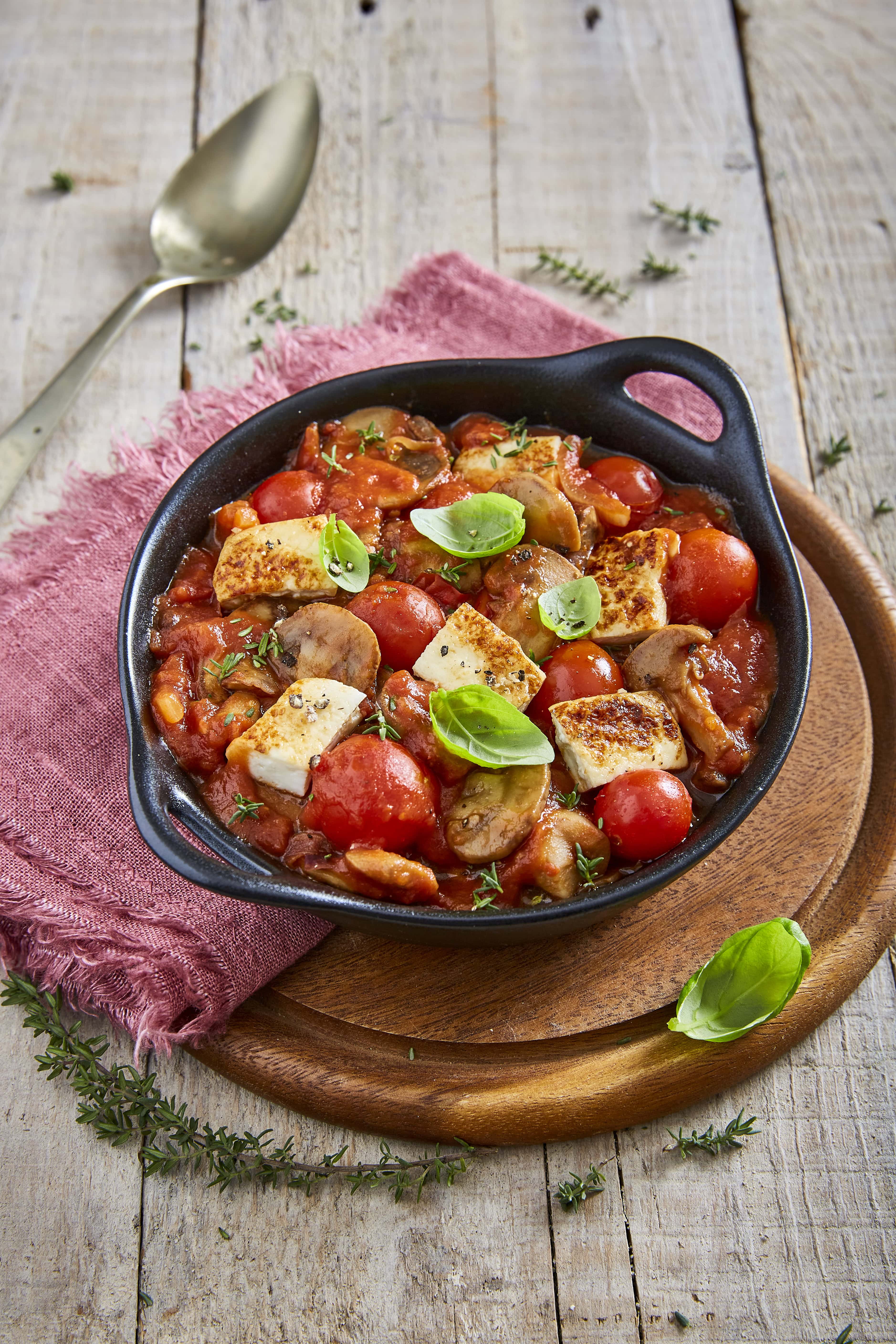 Halloumi Stroganoff Vegeratian with cherry tomato